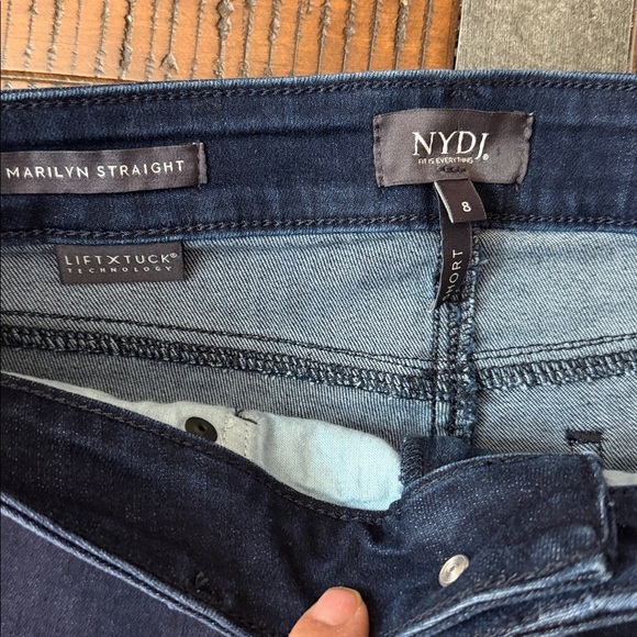 NYDJ Marilyn Straight Short Women's Jeans- NWOT - Picture 7 of 9